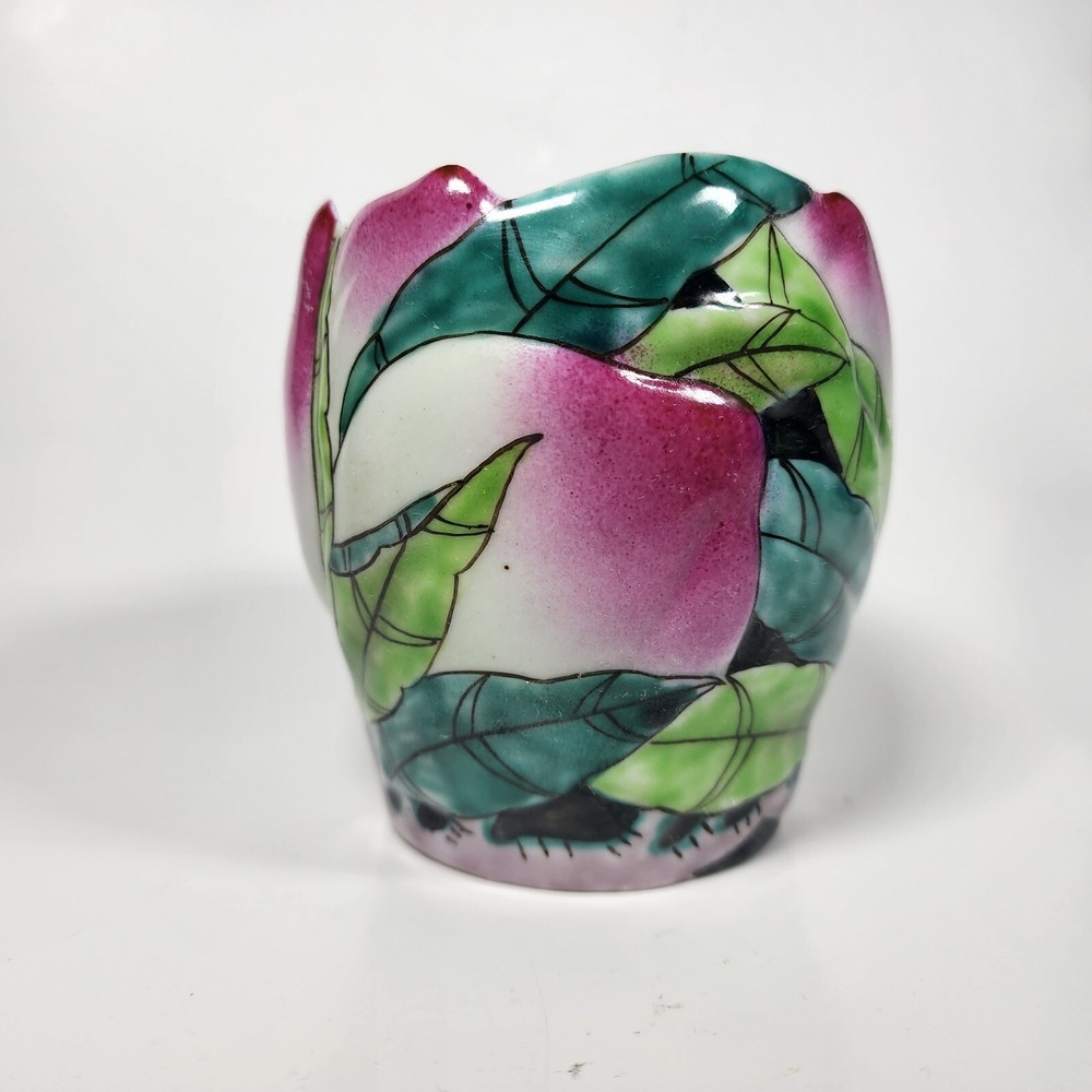 Vintage Chinese Famille Rose Porcelain Vase Flower Petal Tulip‎